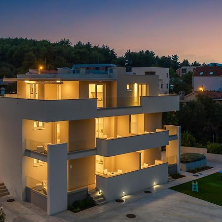 Apartments Alba 1 斯拉汀 外观 照片