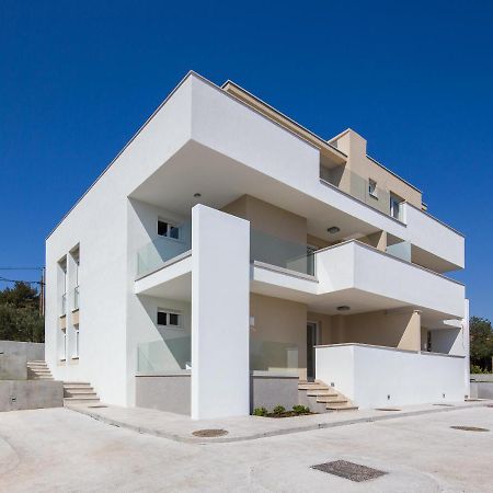 Apartments Alba 1 斯拉汀 外观 照片