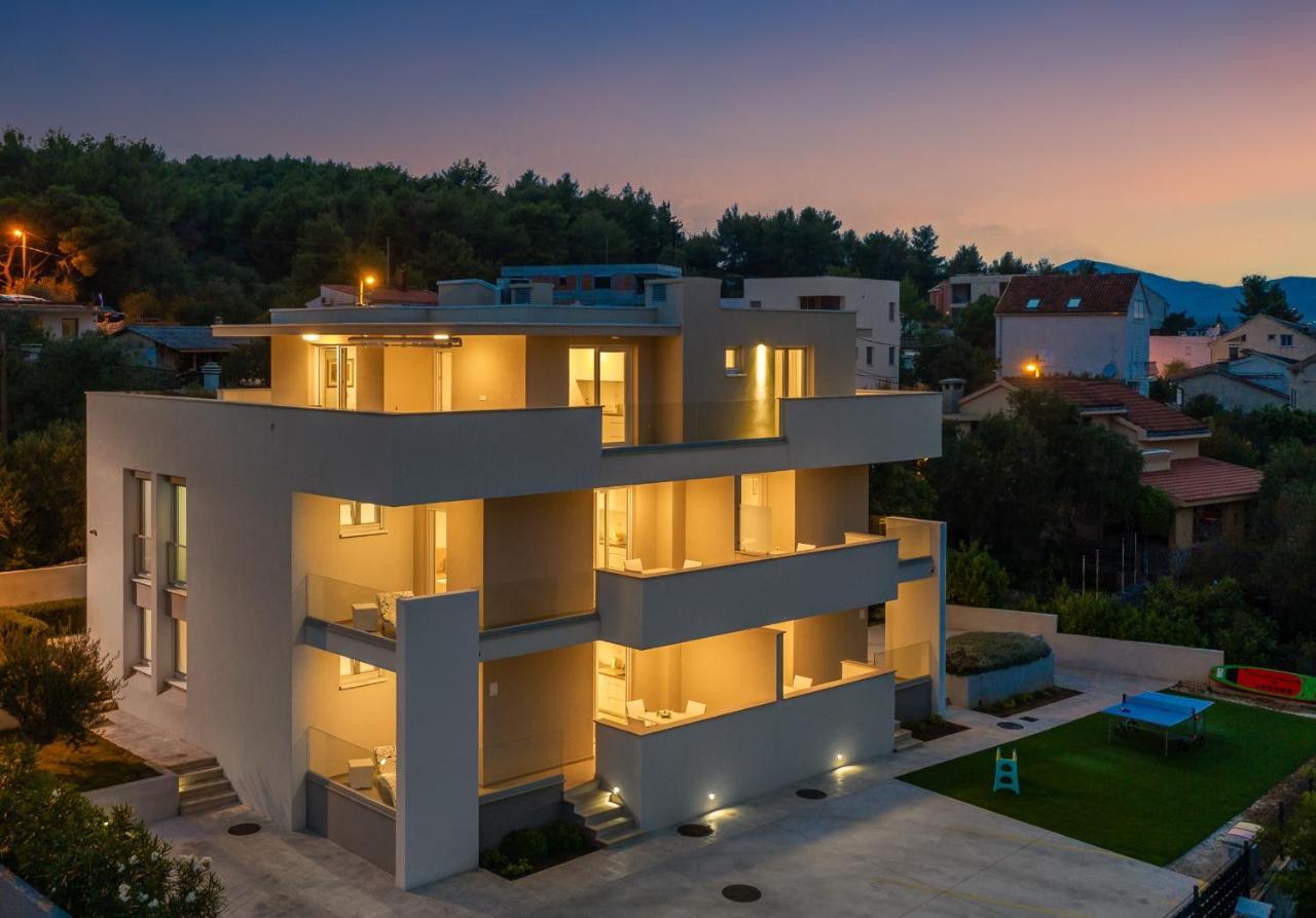 Apartments Alba 1 斯拉汀 外观 照片