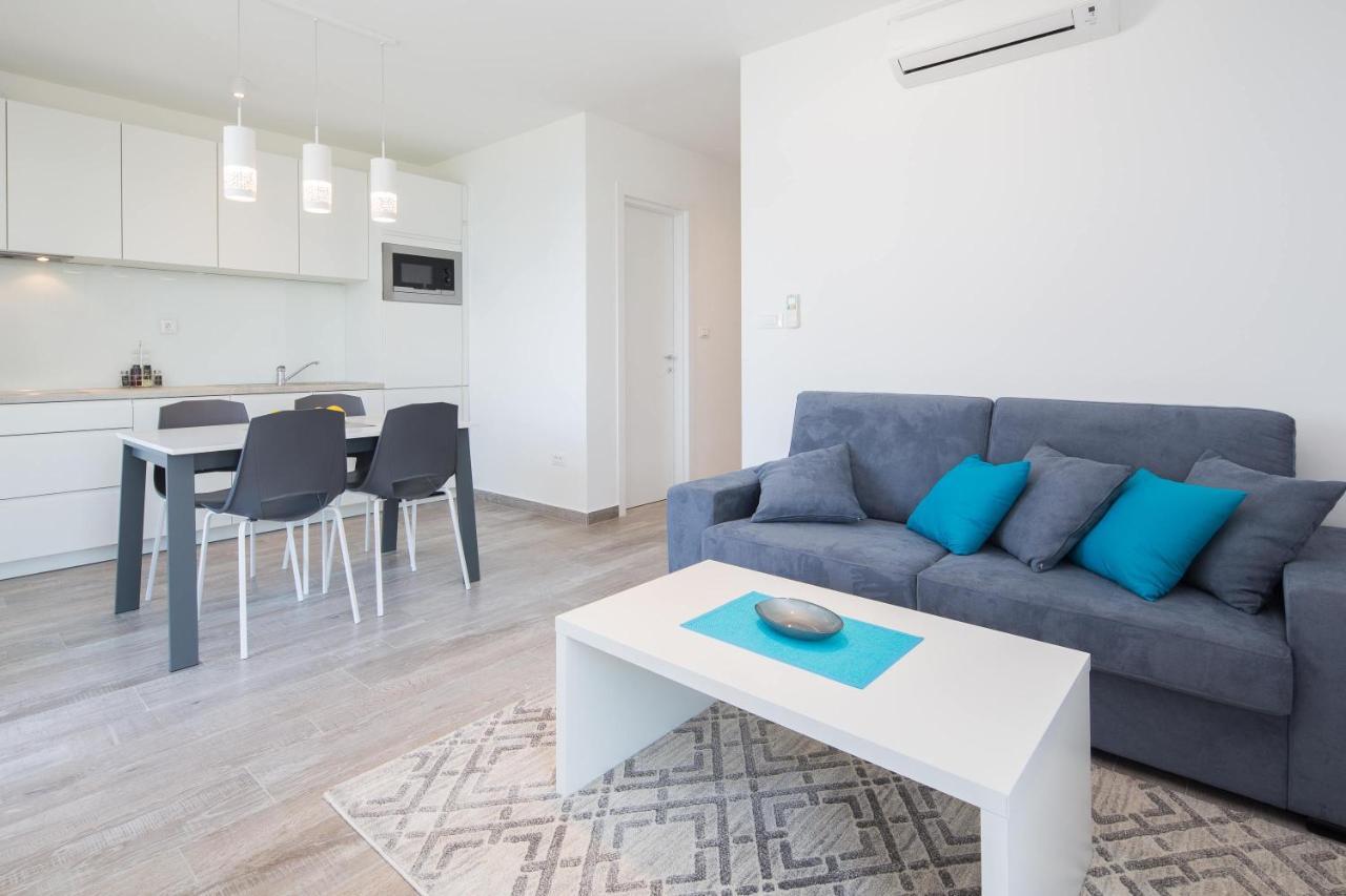 Apartments Alba 1 斯拉汀 外观 照片