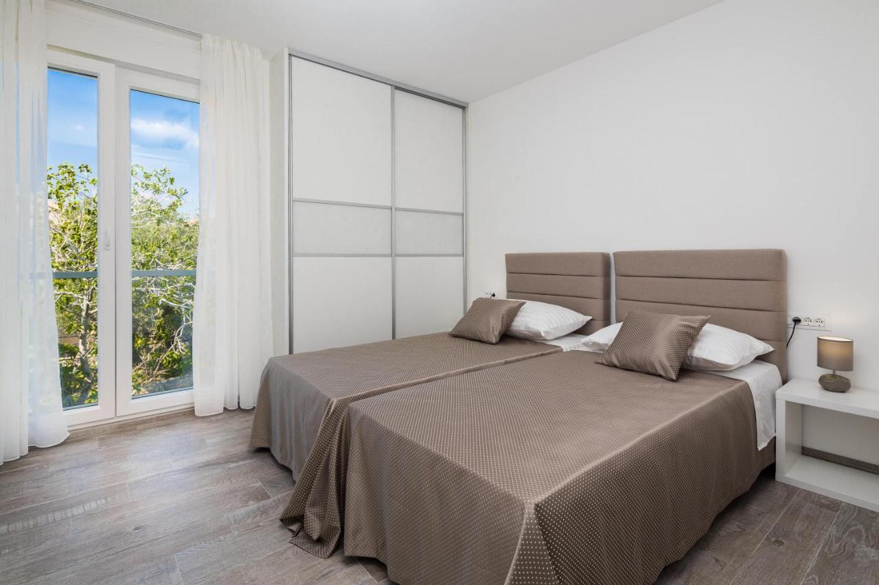 Apartments Alba 1 斯拉汀 外观 照片