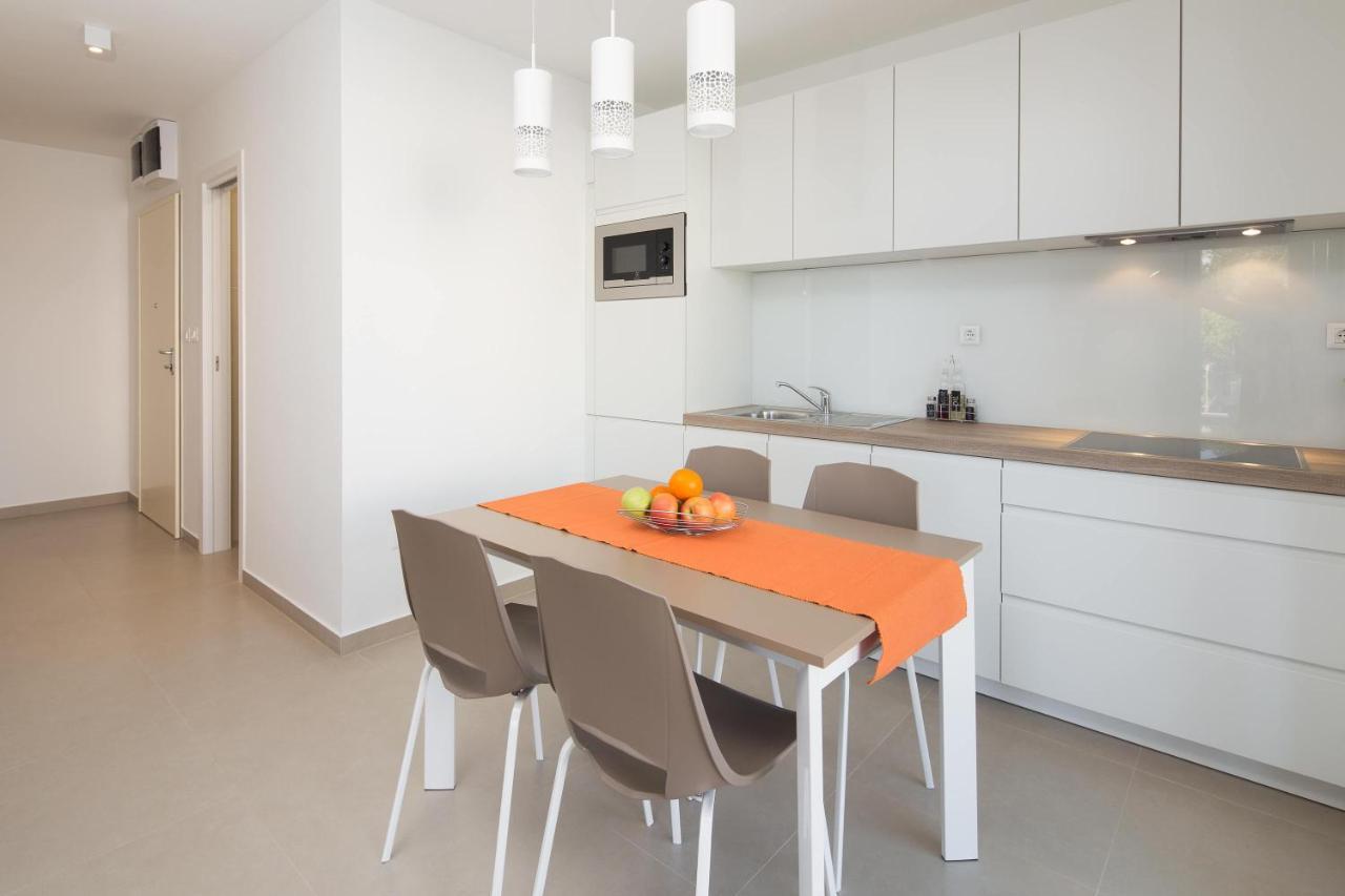 Apartments Alba 1 斯拉汀 外观 照片