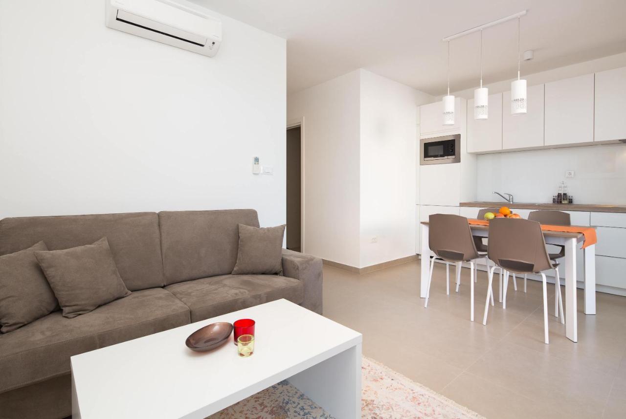 Apartments Alba 1 斯拉汀 外观 照片