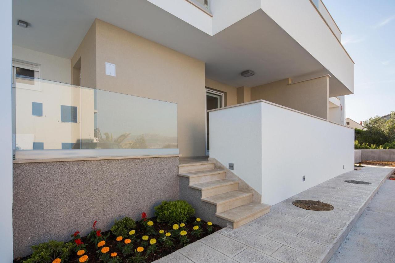 Apartments Alba 1 斯拉汀 外观 照片